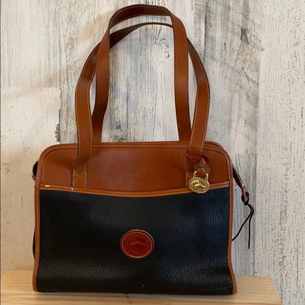 Dooney & Bourke | East/West Leather Tote